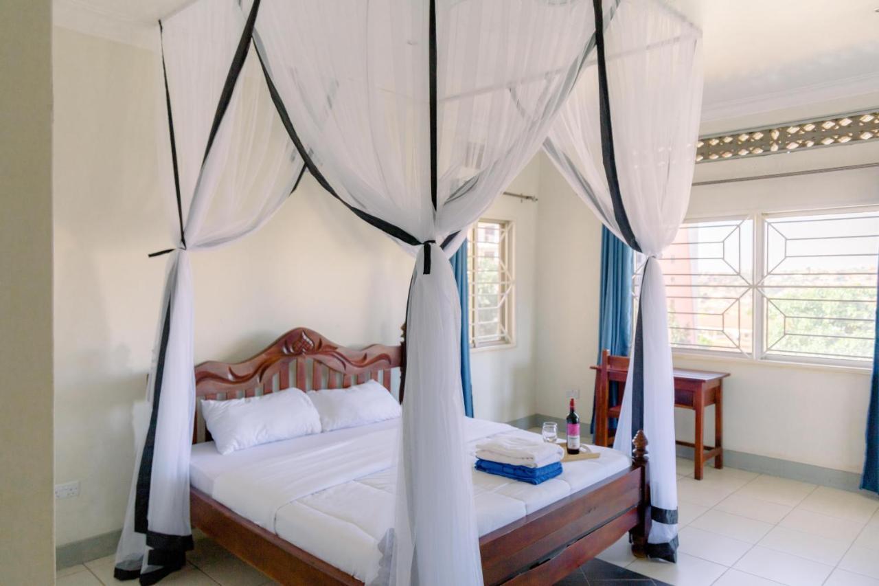 Luxury Acacia Villa With Kampala'S Best View Esterno foto